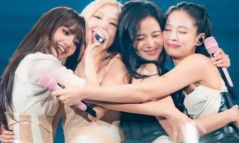 Không phải sân khấu hay quà tặng, điều khiến BLINK chú ý nhất trong ngày BLACKPINK tròn 10 tuổi là lời xin lỗi này