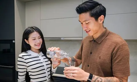 Doãn Hải My sang Nhật cổ vũ Văn Hậu: Một chuyến đi cho thấy cách cô đồng hành cùng chồng