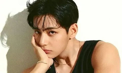 Vì sao V (BTS) sở hữu gương mặt khó trộn lẫn giữa dàn mỹ nam Kpop?