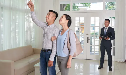 Đi xem nhà, đừng chỉ nhìn căn hộ: 7 thứ cần kiểm tra trước khi xuống tiền