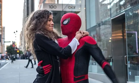 "Người nhện" Tom Holland và Zendaya chính thức về chung một nhà