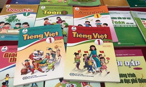 Miễn phí sách giáo khoa cho học sinh toàn quốc, TP.HCM tiên phong triển khai