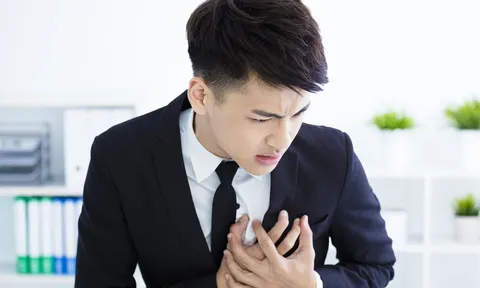 5 yếu tố ít ai ngờ làm tăng nguy cơ nhồi máu cơ tim ở người trẻ