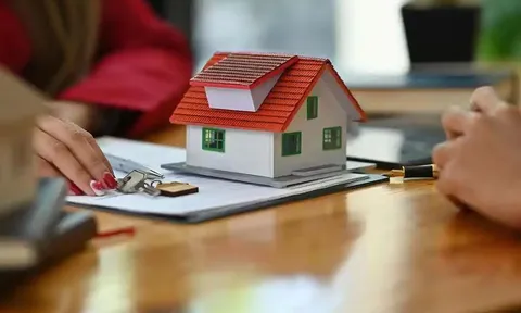 Đang tranh chấp 11 tỷ, em trai "ngã ngửa" khi chị gái phanh phui bí mật động trời giấu kín 50 năm