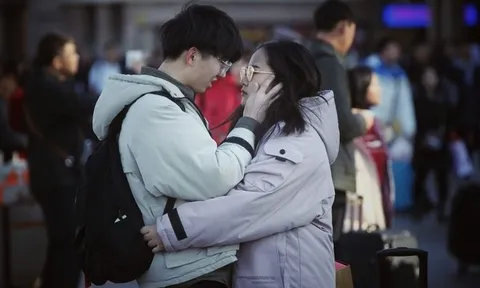Lừa 2 tỷ của 3 "chị đẹp" để nuôi chính thất, gã trai nghèo thốt ra một câu khi sa lưới khiến ai cũng phẫn nộ
