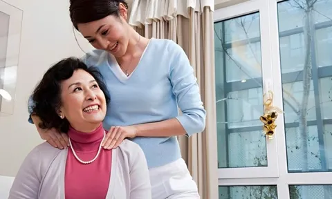 Vác bụng bầu 7 tháng về nhà lúc tối mịt thấy mâm cơm chỉ chỏng chơ bát cơm trắng, tôi tủi thân rơi nước mắt