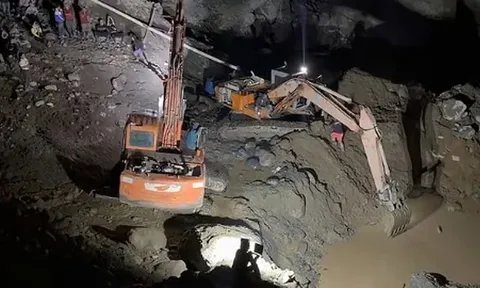 Sập mỏ vàng khai thác trái phép, 14 người thiệt mạng: Hé lộ hình ảnh hiện trường