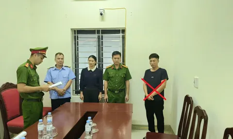 Tội ác đằng sau chiếc bụng bầu của cô gái hạn chế nhận thức