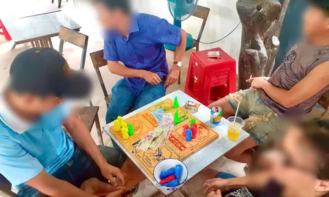 Cứ ngỡ chơi trò trẻ con, 4 đối tượng ở Đà Nẵng sa lưới lúc giữa trưa