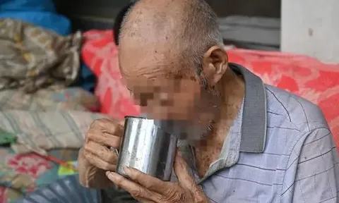 Mang 3,5 tỷ đồng lên thành phố dưỡng già, cụ ông ngỡ ngàng trước "bí mật" bên mâm cơm của con gái