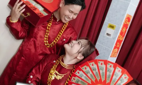Vét sạch 150 triệu và 2 cây vàng tặng chồng trong ngày cưới, cô dâu gây bão với lời nhắn: “Muốn làm gì thì làm”