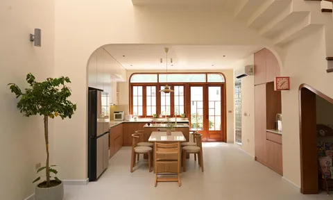 Bỏ chung cư, vợ chồng trẻ chi 4,3 tỷ xây tổ ấm ngập nắng: Góc nào cũng đẹp như ảnh AI