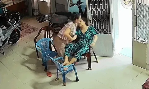 Khoảnh khắc rùng mình trong clip lan truyền: Người phụ nữ ngã gục chỉ trong vài giây, cảnh báo đột quỵ bất ngờ