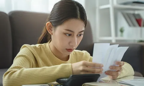 Phụ nữ dù độc thân hay có gia đình cần chủ động tích lũy 5 khoản tiền này