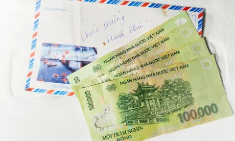 Mẹ chồng đòi giữ 60 triệu tiền mừng cưới và 18 triệu tiền “mừng dâu”