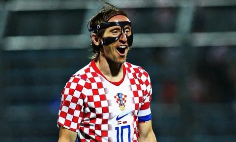 Croatia thắng nghẹt thở Slovenia, Modric và Pasalic cùng tỏa sáng