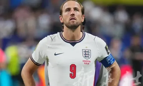 Harry Kane chính thức giành Quả bóng vàng 2026: Đỉnh cao lịch sử sau 25 năm chờ đợi của bóng đá Anh