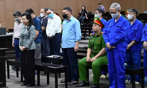 Lời khai đáng chú ý của bà Nguyễn Thị Kim Tiến tại phiên tòa sai phạm bệnh viện nghìn tỷ
