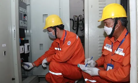 Bộ Công Thương đổi khung giờ cao điểm điện, người dân có phải trả tiền điện cao hơn?