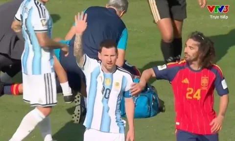 Đòi trọng tài rút thẻ đỏ với Cucurella, Messi hứng chỉ trích sau chung kết World Cup 2026