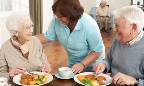 Điều bác sĩ 63 tuổi làm mỗi tối để giữ cơ thể trẻ như tuổi 43