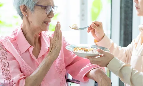 Mỡ máu cao vẫn ăn mỡ lợn: Thói quen quen miệng có thể khiến cholesterol tăng, tim mạch thêm gánh nặng