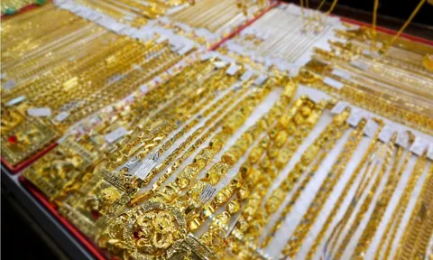 Giá vàng ngày 2/5/2026: Đảo chiều giảm mạnh, cụ thể ra sao