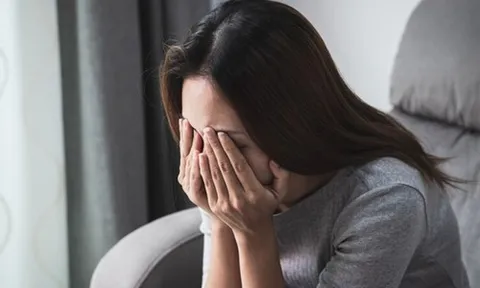 Trót dại lên giường với chồng cũ, tôi chết điếng khi nhận ra người đón anh trước cửa nhà sau đêm mặn nồng