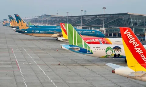 Bộ Xây dựng tính phương án tăng giá trần vé máy bay nội địa, cụ thể mức phụ thu mỗi chặng bay sẽ là bao nhiêu tiền?