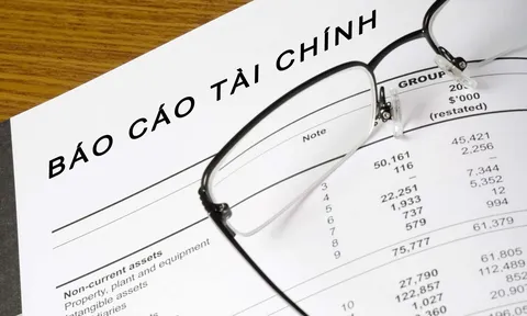 Lập báo cáo tài chính năm 2025 không đúng số liệu trên sổ kế toán, hóa đơn thì doanh nghiệp bị xử phạt bao nhiêu tiền?