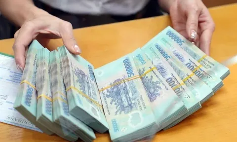 Người cao tuổi sẽ được nhận quà 1.500.000 đồng tiền mặt hằng năm là công dân Việt Nam thọ bao nhiêu tuổi và có đăng ký thường trú tại đâu theo Nghị quyết 24?