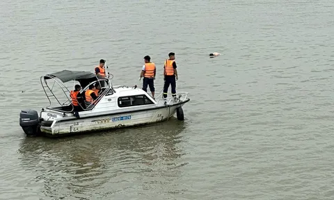 Phát hiện thi thể nam giới nổi trên sông Hồng gần cầu Vĩnh Tuy: Đặc điểm nhận dạng thế nào?