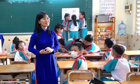 Từ 15/5/2026, Giáo viên được dạy thêm vượt 2 tiết/tuần nếu đáp ứng điều kiện gì theo Thông tư 19 Bộ Giáo dục?