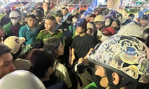 Vụ nữ tài xế Grab bị hành hung trên đường Xuân Thủy, Hà Nội: Nhân chứng tại hiện trường tiết lộ chi tiết gây choáng