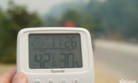 "Chảo lửa Đông Dương" ở Nghệ An chạm 42 độ C, người dân tránh nắng nóng gay gắt như thế nào?