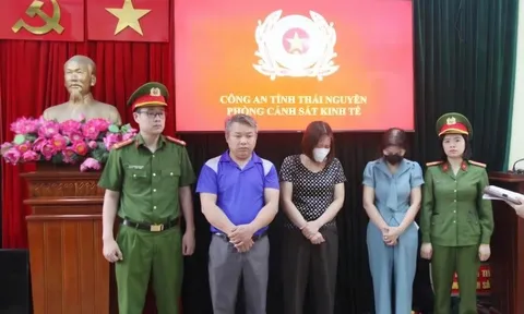 Bắt hiệu trưởng trường mầm non cho "tuồn" thịt nhiễm bệnh vào trường học