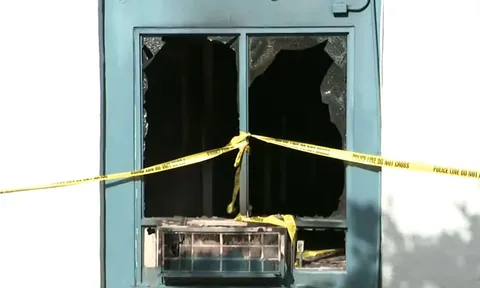 Đám cháy ập đến giữa đêm, người mẹ buộc phải làm điều này trong khoảnh khắc nghẹt thở