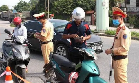 Lưu ý: Mắc những lỗi này bị CSGT tạm giữ xe máy, ai cũng cần biết