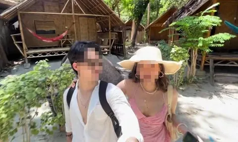 Nữ du khách hoảng loạn phát hiện có người đứng ngoài lén nhìn và quay lại khi đang thay đồ trong khu nghỉ dưỡng