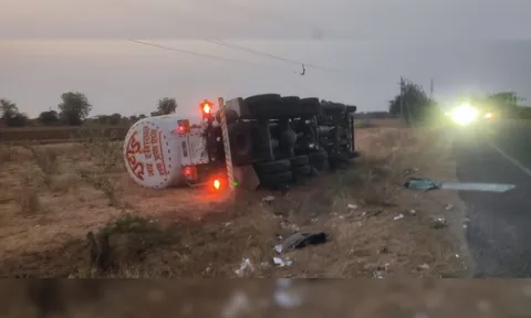 Xe bán tải va chạm trực diện với xe bồn khiến 8 người tử vong thương tâm