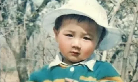 33 năm rong ruổi tìm con, người cha sụp xuống khi cuối cùng cũng nghe được tiếng “bố ơi” mà mình chờ đợi