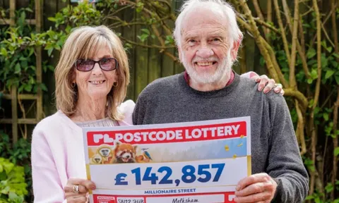 60 năm trước từng trúng căn nhà đang ở, giờ cặp vợ chồng lại lại tiếp tục trúng hơn 5 tỷ đồng