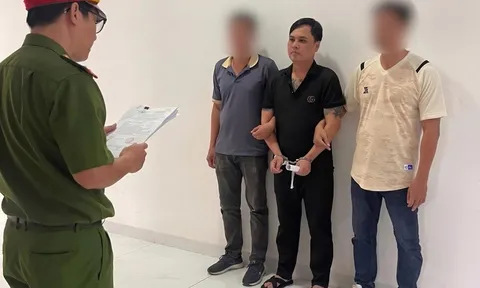 Môi giới mại dâm giá 8 triệu đồng/lần, "tú ông" Đinh Thế Hiển bị bắt