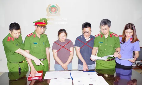 Bắt "cò đất" Nguyễn Tư Duy và kế toán Lê Thị Lan Anh