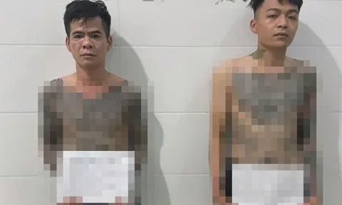 Bắt giữ 2 đối tượng xăm trổ có "hành vi mờ ám"
