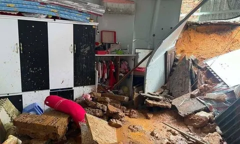 Mưa lớn giữa đêm khiến tường nhà bất ngờ đổ sập, bé gái 2 tuổi bị thương nặng
