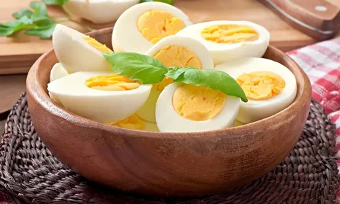 Người phụ nữ 63 tuổi duy trì ăn 1 quả trứng mỗi ngày suốt 1 năm, lần tái khám sau đó khiến bác sĩ bất ngờ