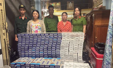 Khám xét khẩn cấp nơi ở của "nữ quái" Phan Thị Ngọc Ánh, công an thu giữ hàng nghìn bao thuốc lá nhập lậu