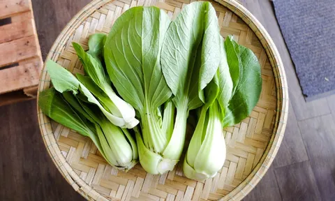 Ăn đúng 2 loại rau xanh này mỗi tuần, nhiều người tin rằng gan sẽ “nhẹ gánh” hơn, đặc biệt có 1 loại ở quê bán rất nhiều