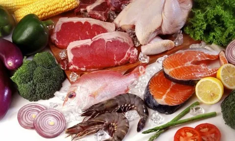 Mùa hè nắng nóng đỉnh điểm, chuyên gia nhắc lại 6 nguyên tắc ăn uống tưởng quen thuộc nhưng rất nhiều người làm sai